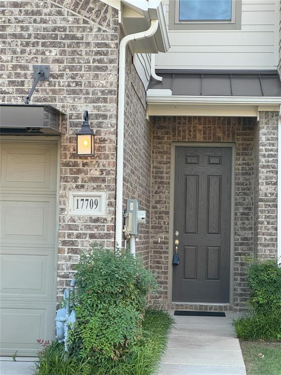Photo of 17709 Sage Lane, Dallas, TX 75252 (MLS # 21306960)