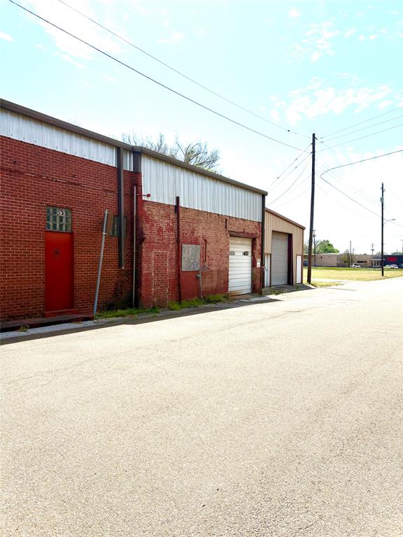 204 Quitman Street