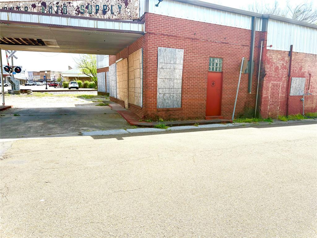 204 Quitman Street