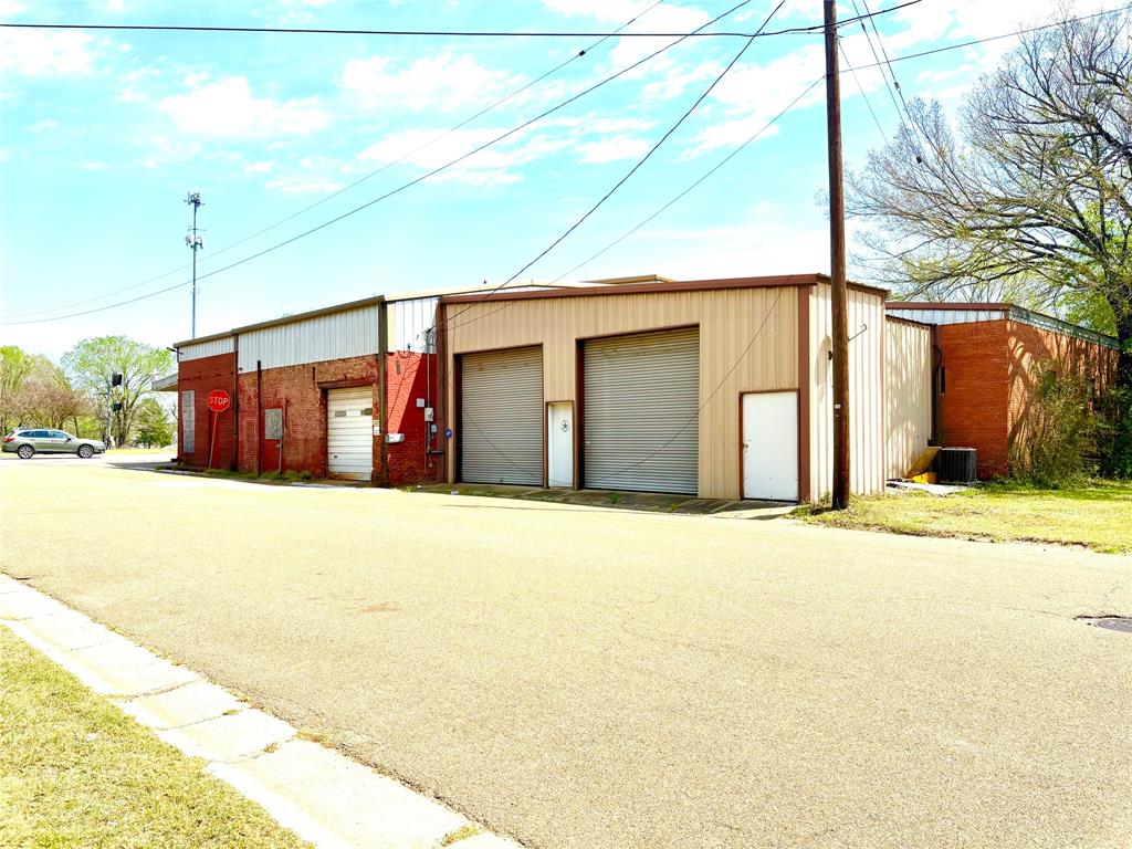 204 Quitman Street