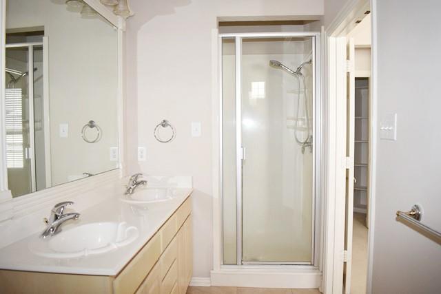 Villas Of Cottonwood Creek - Residential Lease