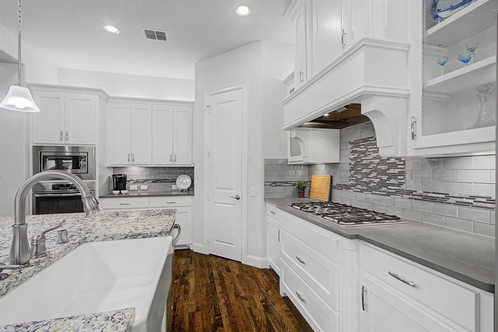 8808 Honeysuckle Drive