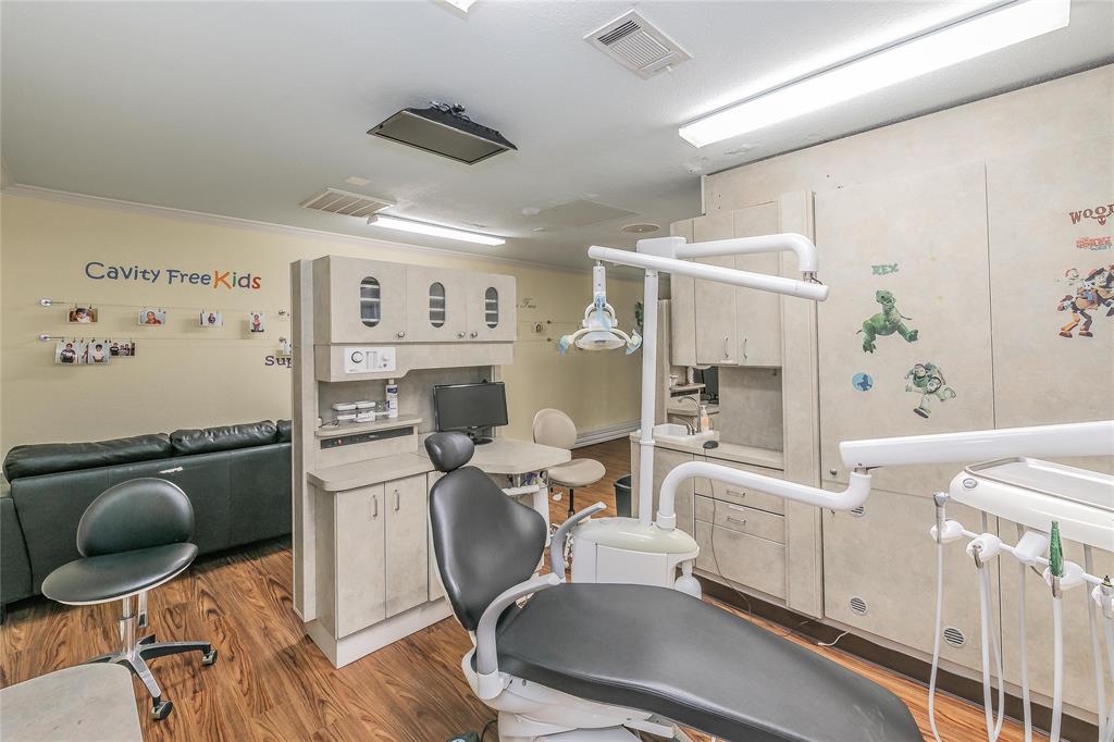 Coons & Triggs - Commercial Sale