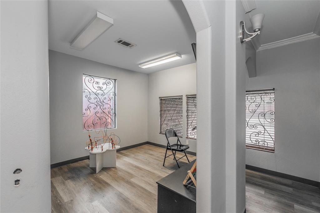 Coons & Triggs - Commercial Sale