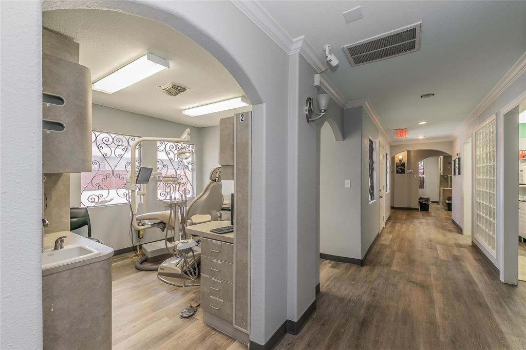 Coons & Triggs - Commercial Sale