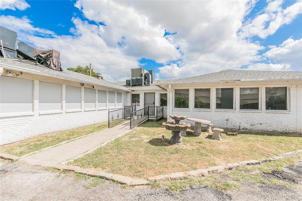 Coons & Triggs - Commercial Sale