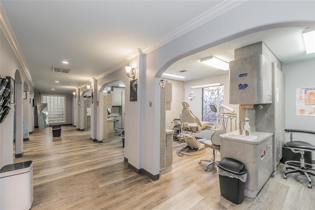 Coons & Triggs - Commercial Sale