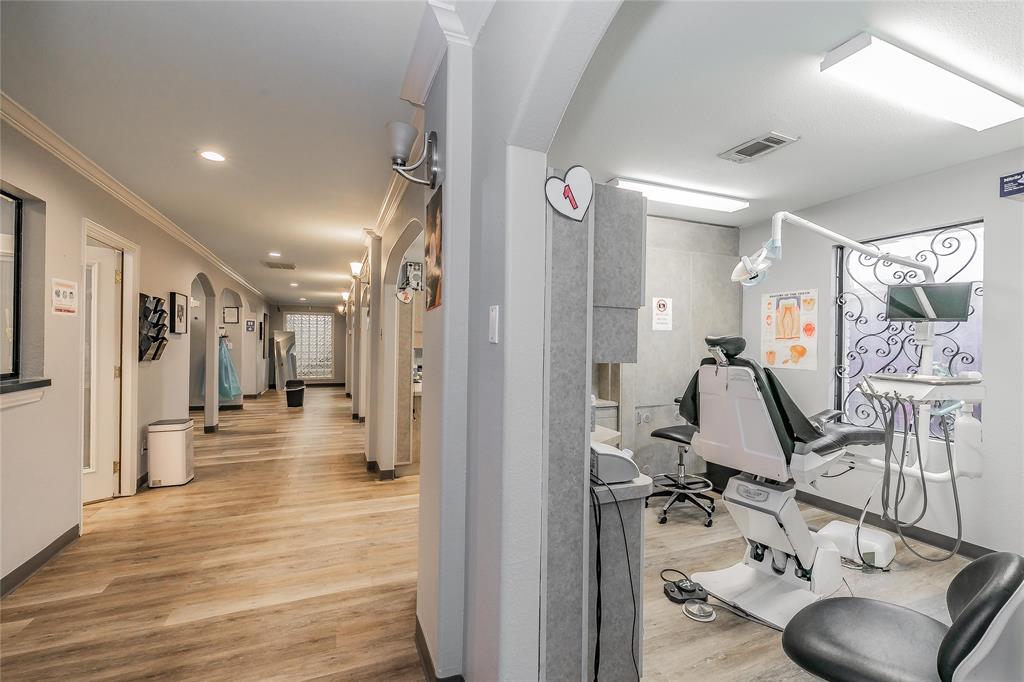 Coons & Triggs - Commercial Sale