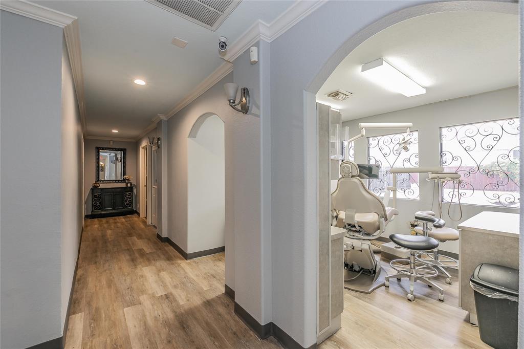 Coons & Triggs - Commercial Sale