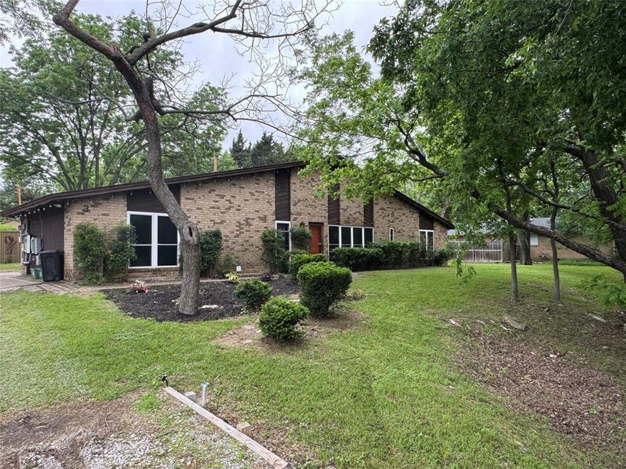 Discover comfort and convenience at 322 Frank Keasler Blvd in Duncanville. Ideally situated with quick access to major highways, this property offers an easy commute to both Dallas and Fort Worth while maintaining a quiet, established neighborhood feel. The home features a functional layout designed for everyday living and entertaining, with spacious living areas, abundant natural light, and a seamless flow throughout.

Enjoy a well-sized yard perfect for relaxing, entertaining, or creating your own outdoor retreat. Located just minutes from shopping, dining, and local parks, this property provides the perfect balance of accessibility and suburban charm. Whether you're a first-time buyer or looking to upgrade, this home presents a great opportunity in a desirable location.
