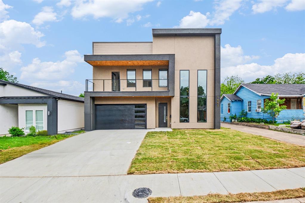 Photo of 1442 Stella Avenue, Dallas, TX 75216 (MLS # 21392102)