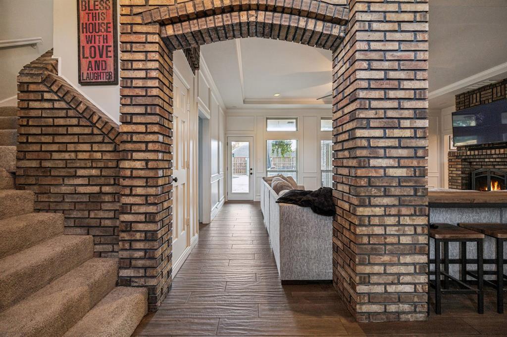 Woodland Hills Colleyville - Residential