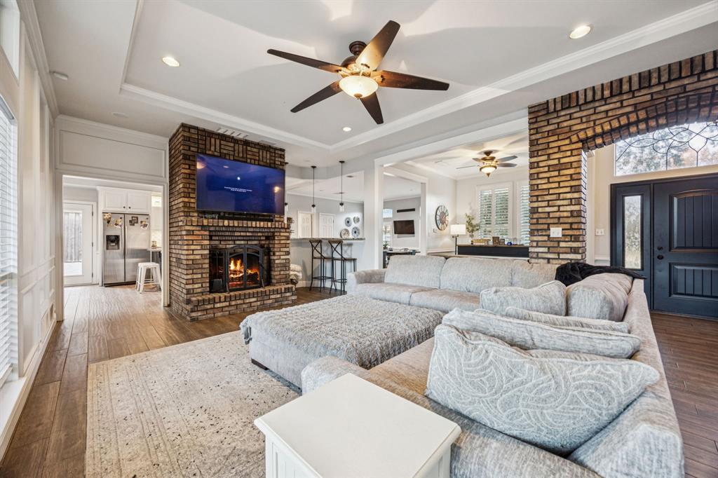 Woodland Hills Colleyville - Residential