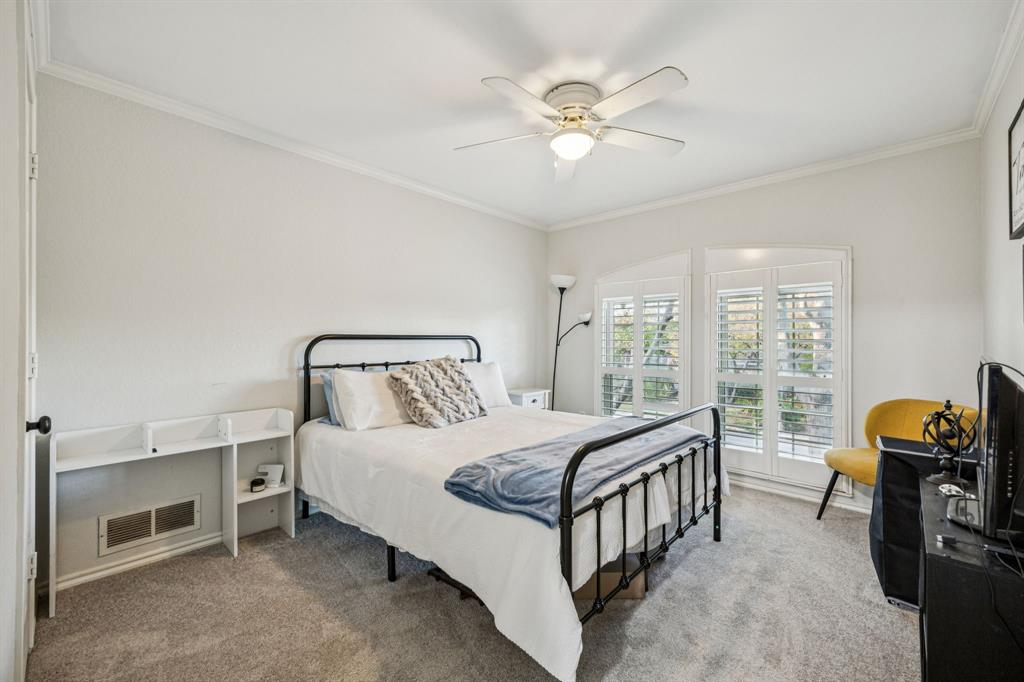 Woodland Hills Colleyville - Residential