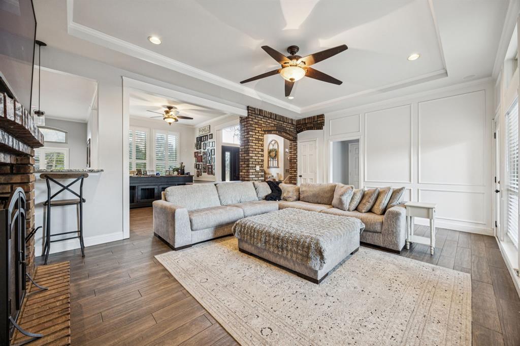 Woodland Hills Colleyville - Residential