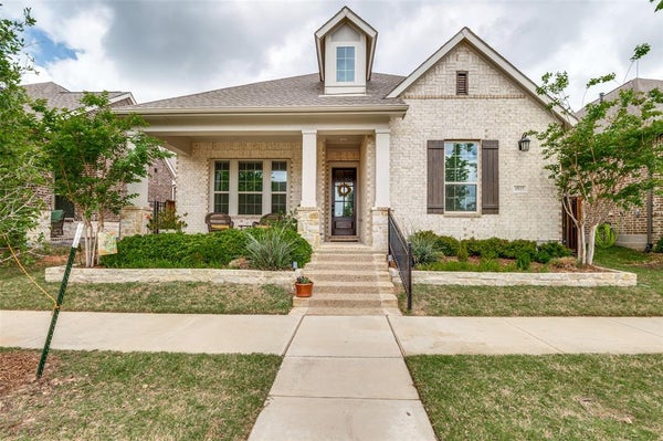 4810 EMERALD GROVE DR, ARLINGTON, TX 76005 - Image fbecc677d083d7d853e7d5b3d8b64e79/310128411