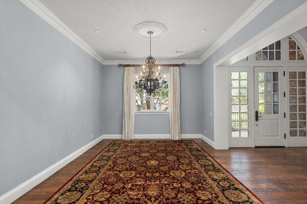 4942 Westbriar Drive