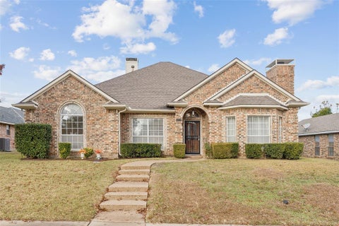 Photo of 4011 Kentshire Lane, Dallas, TX 75287 (MLS # 21418840)
