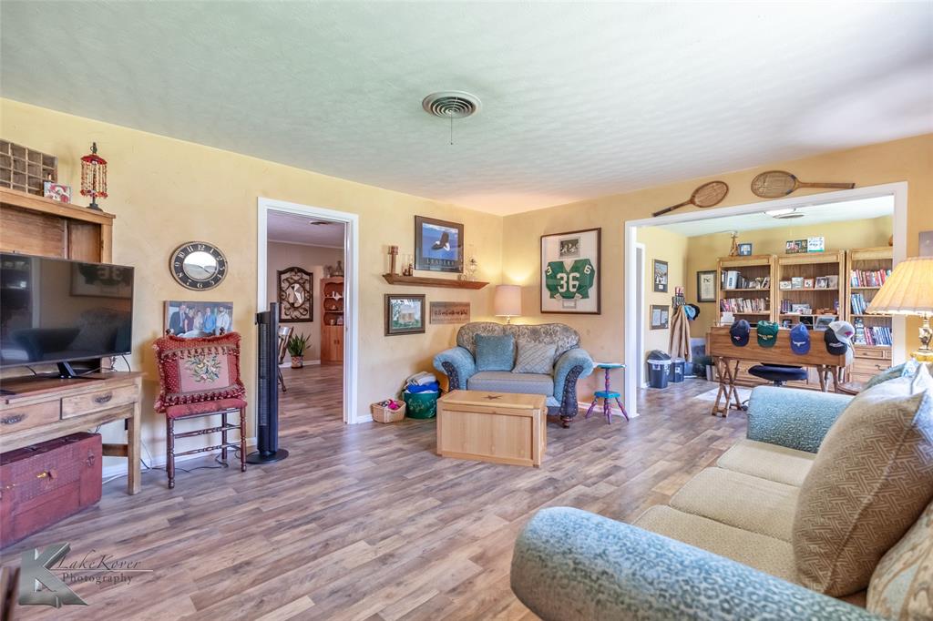 1434 Meadowbrook Drive