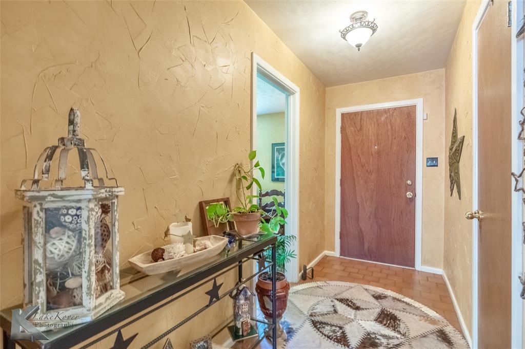 1434 Meadowbrook Drive
