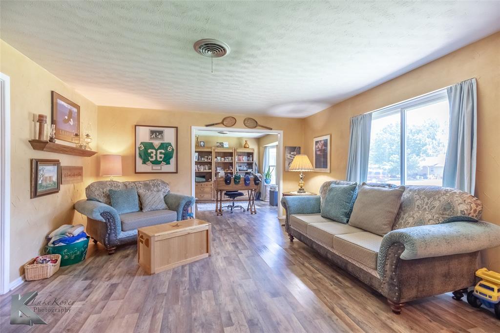 1434 Meadowbrook Drive