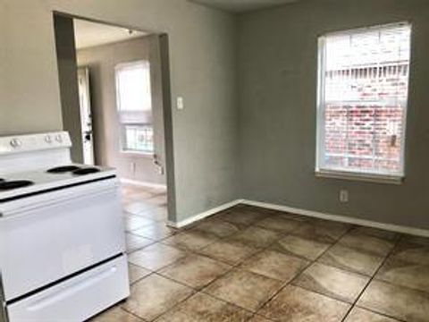 Tiny photo for 5010 Sunshine Drive, Fort Worth, TX 76105 (MLS # 21097370)