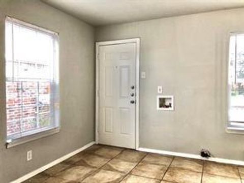 Tiny photo for 5010 Sunshine Drive, Fort Worth, TX 76105 (MLS # 21097370)