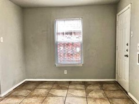 Tiny photo for 5010 Sunshine Drive, Fort Worth, TX 76105 (MLS # 21097370)