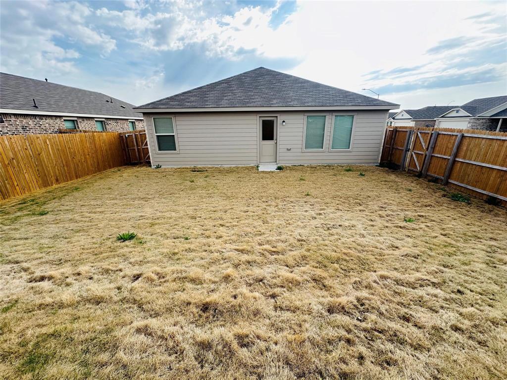 Madero Ph 3 - Residential Lease