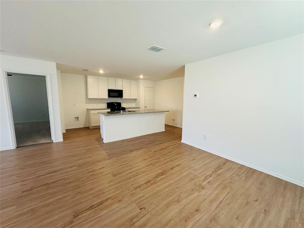 Madero Ph 3 - Residential Lease