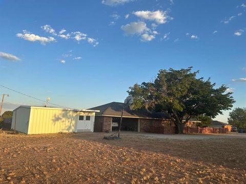 A home in Sweetwater