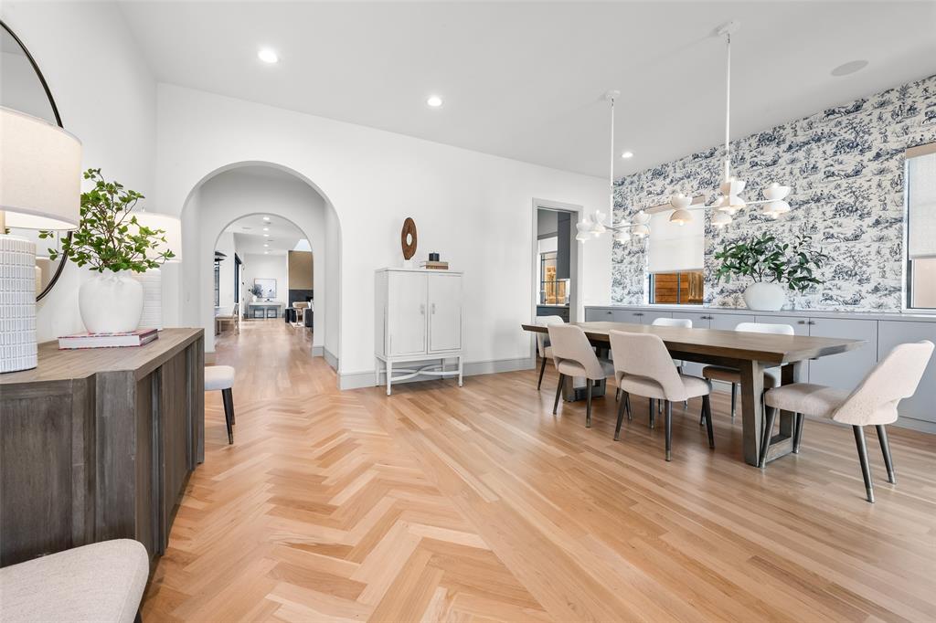 7158 Pasadena Avenue