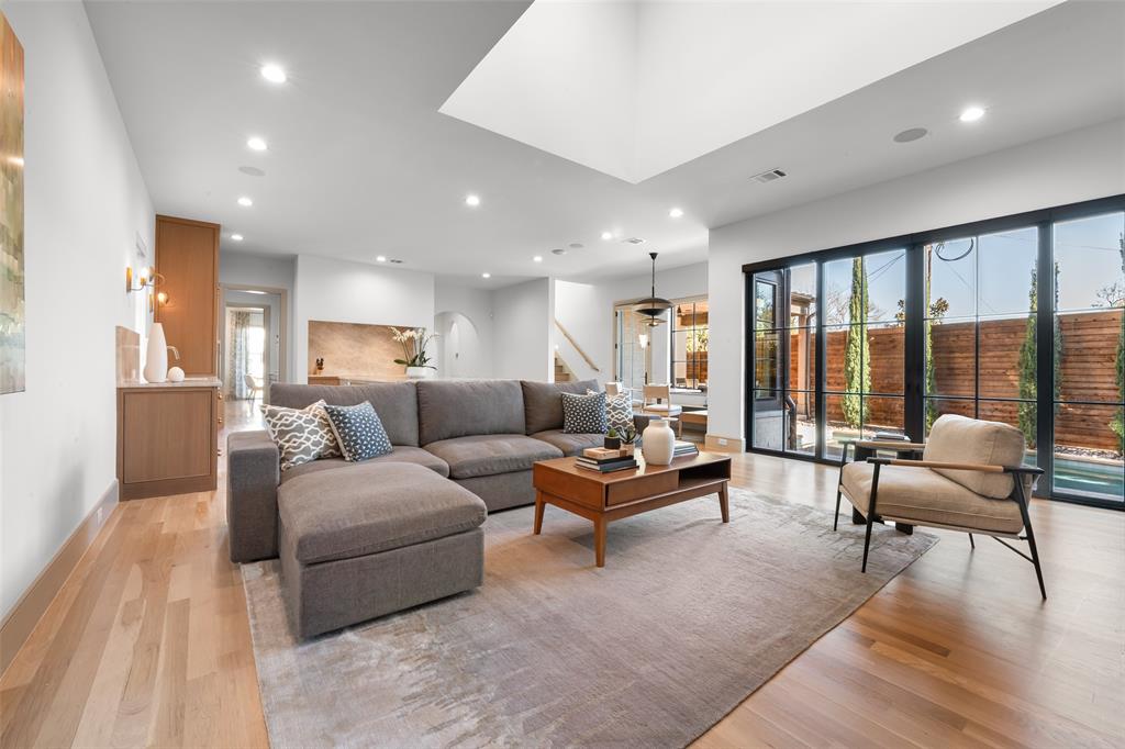 Lakeshore Hills Rev - Residential