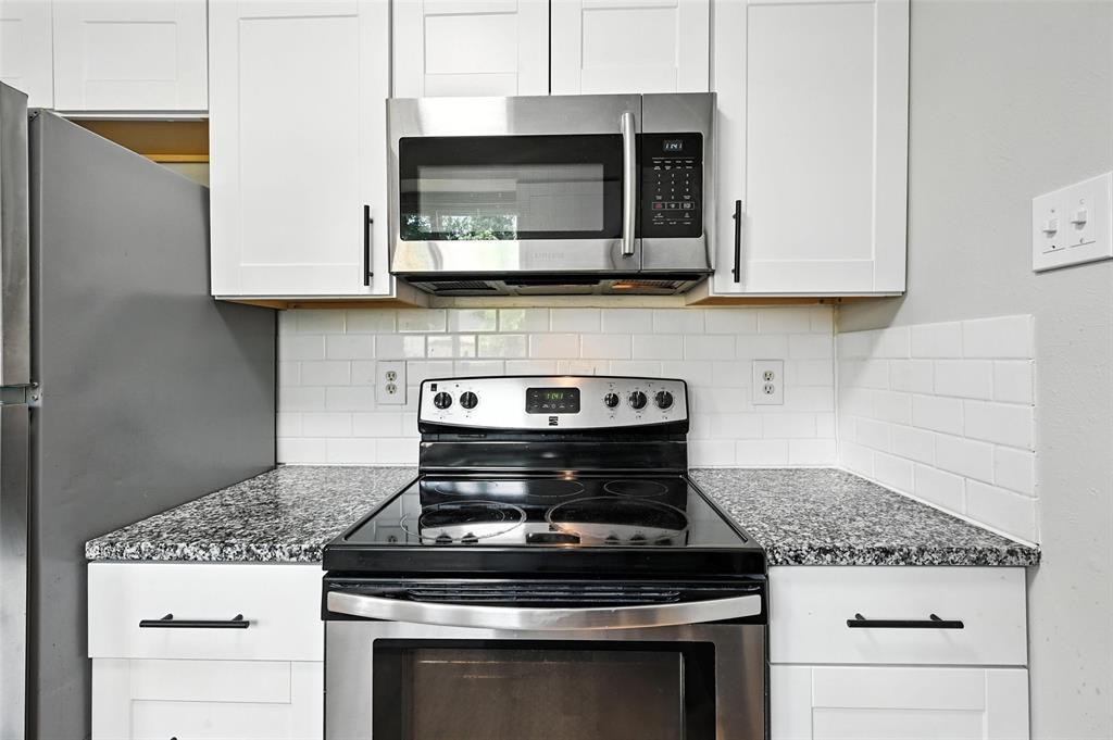 Meadow Oak Sec 1 - Residential