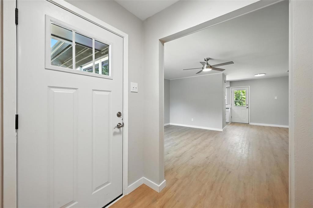 1613 White Oak Court