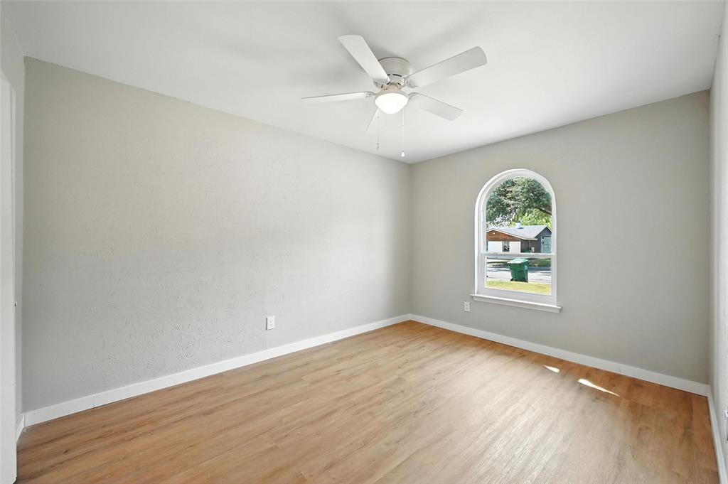 Meadow Oak Sec 1 - Residential