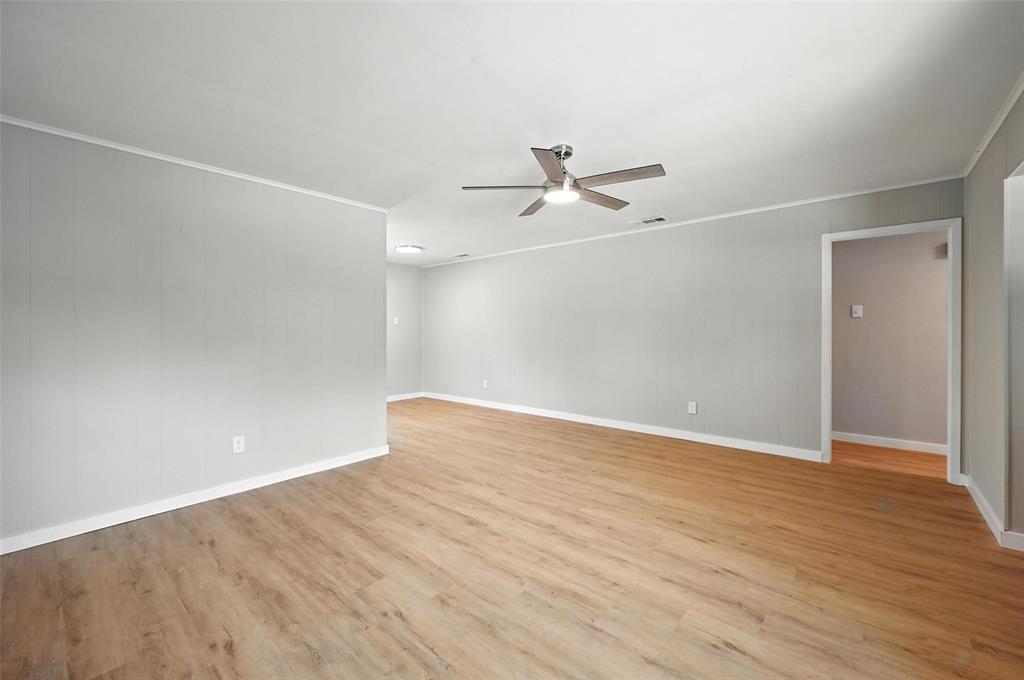 Meadow Oak Sec 1 - Residential