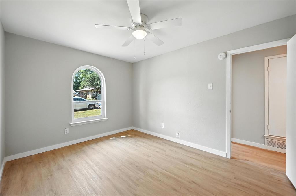 Meadow Oak Sec 1 - Residential