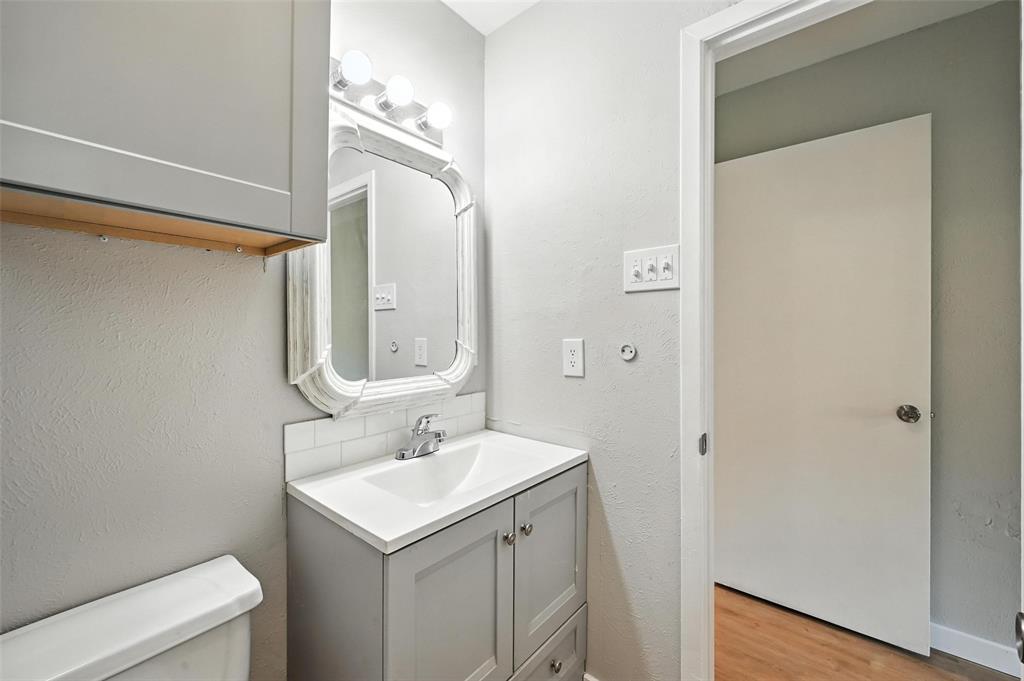 Meadow Oak Sec 1 - Residential