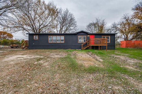 A home in Waxahachie