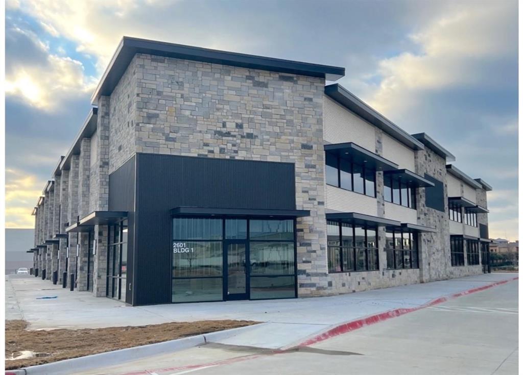2601 E State Highway 121 211