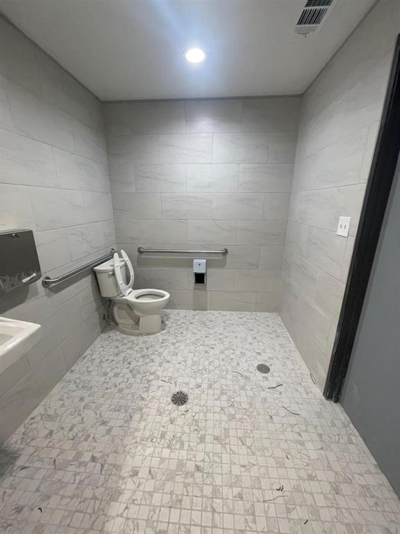 Prime Office Warehouses Lewisv - Commercial Sale