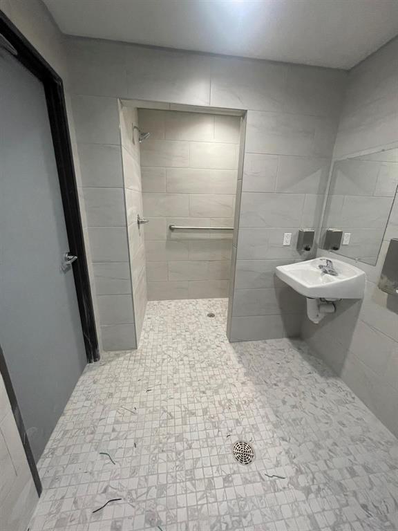 Prime Office Warehouses Lewisv - Commercial Sale