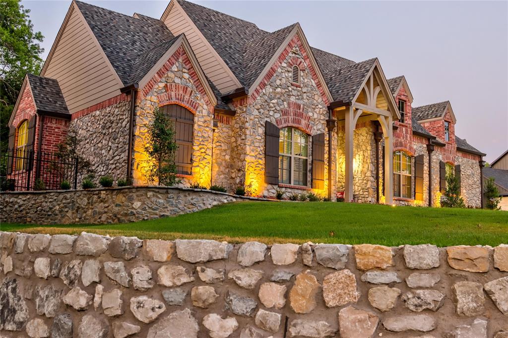 123 Lila Blue Lane