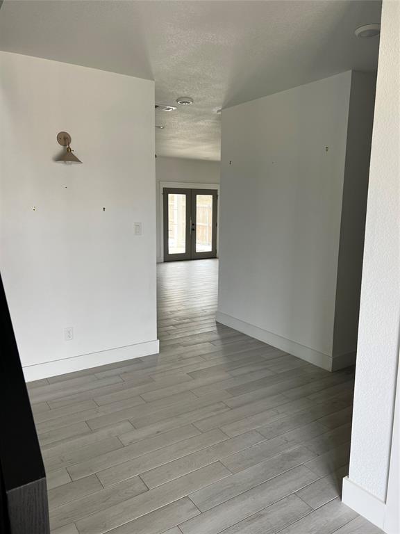 HILLS OF LAKE COUNTRY - Residential Lease