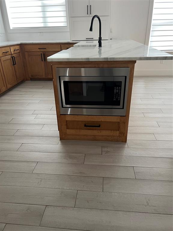 HILLS OF LAKE COUNTRY - Residential Lease