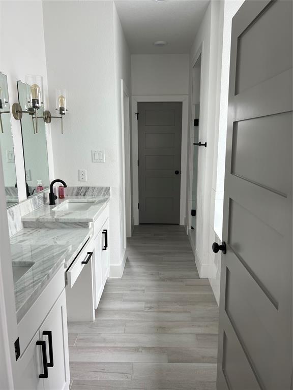 HILLS OF LAKE COUNTRY - Residential Lease