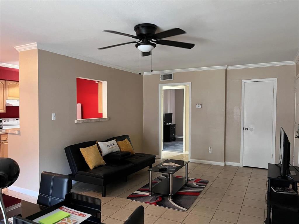 7000 Creswell Road 217