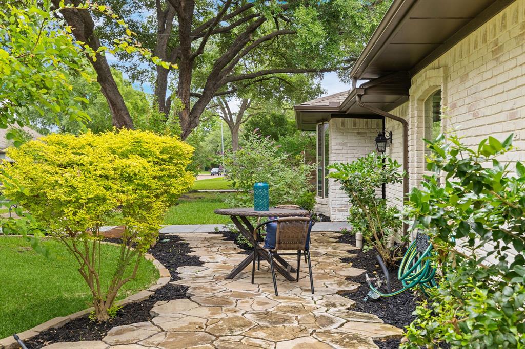 6008 Gentle Knoll Lane