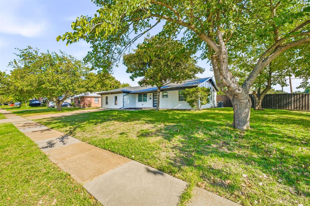 13706 Janwood Lane
